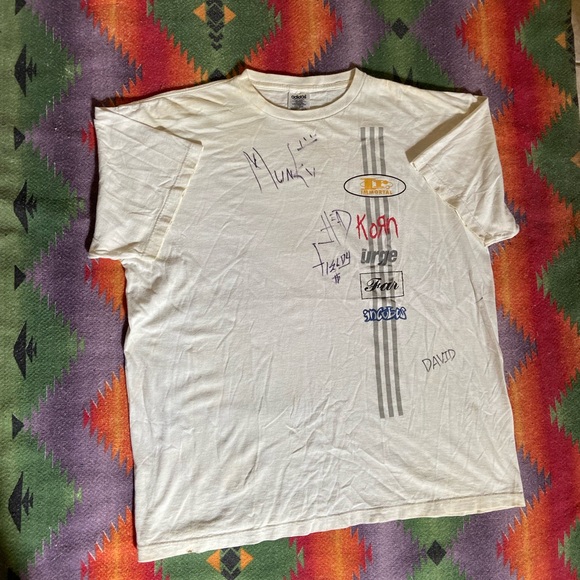 VINTAGE KORN SIGNED ADIDAS CONCERT TOUR SHIRT SIZE XL GOOD CONDITION MINOR FLAW - Picture 2 of 10